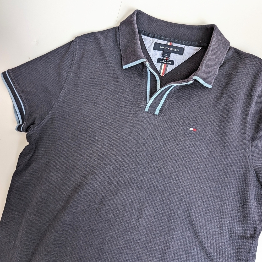 Tommy Hilfiger Women's Navy Polo with Light Blue Trim ~ Size Medium